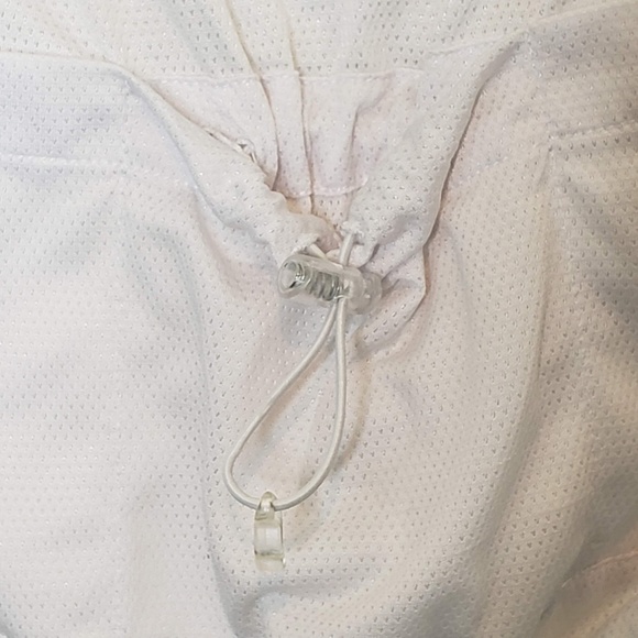 Fabletics windbreaker workout vest with mesh back - Picture 4 of 6